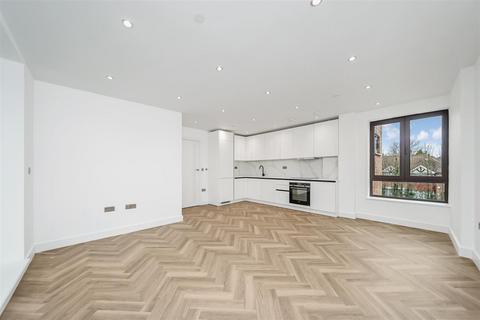 2 bedroom apartment to rent, Larkshall Road, London E4