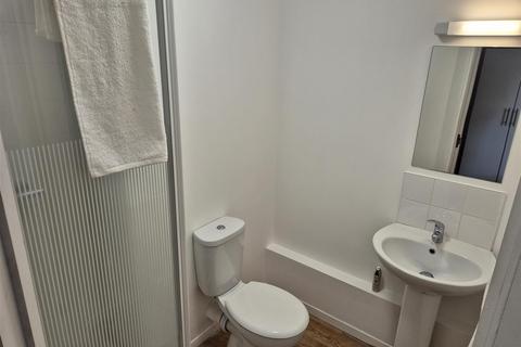 Studio to rent, Studio with En-Suite