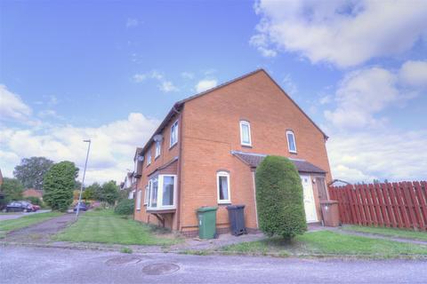 1 bedroom end of terrace house to rent, Tithe Court, Middle Littleton