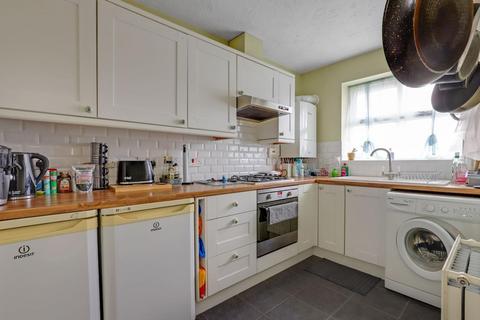 2 bedroom flat for sale, Montana Gardens, London