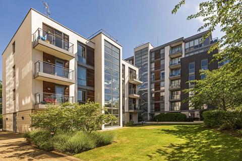 2 bedroom flat for sale, Clayponds Lane, Brentford TW8