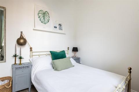 1 bedroom flat for sale, Southdowns Park, Haywards Heath