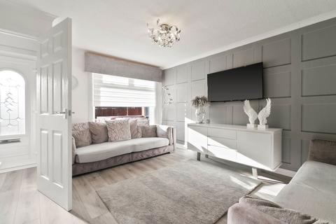 17 Forbes Drive, Glasgow, G40 2LE