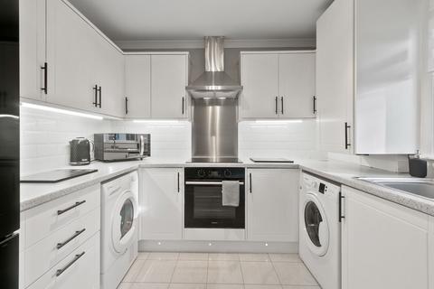 17 Forbes Drive, Glasgow, G40 2LE