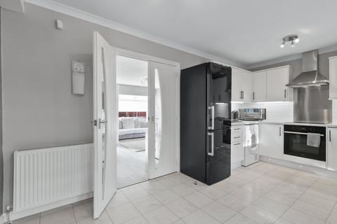 17 Forbes Drive, Glasgow, G40 2LE