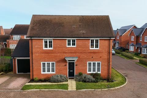 4 bedroom detached house for sale, Sawdy Drive, Aston Clinton, Aylesbury