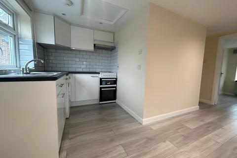 1 bedroom flat to rent, 1 Bedroom Flat To Let - HP12