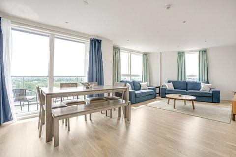 3 bedroom apartment for sale, Hyperion Tower, Brentford TW8