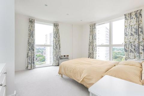 3 bedroom apartment for sale, Hyperion Tower, Brentford TW8