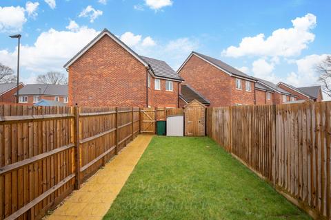 2 bedroom terraced house for sale, Crosswater Road, Crawley RH10