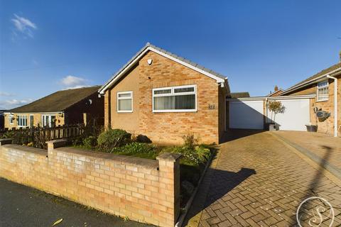 3 bedroom detached bungalow for sale, Templegate Avenue, Leeds