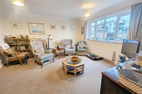 2 bedroom apartment for sale, Lind Place, Ryde, PO33 2NT