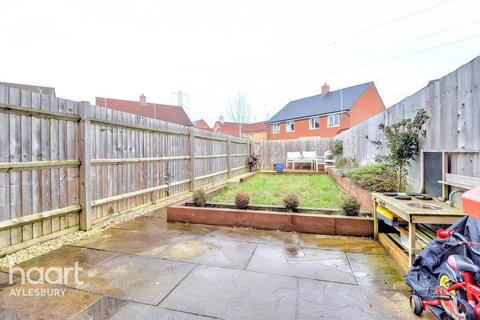 5 Apollo Close, Aylesbury, HP18 1AP