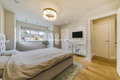 39 Kingsdown Way, Bromley, BR2 7PT