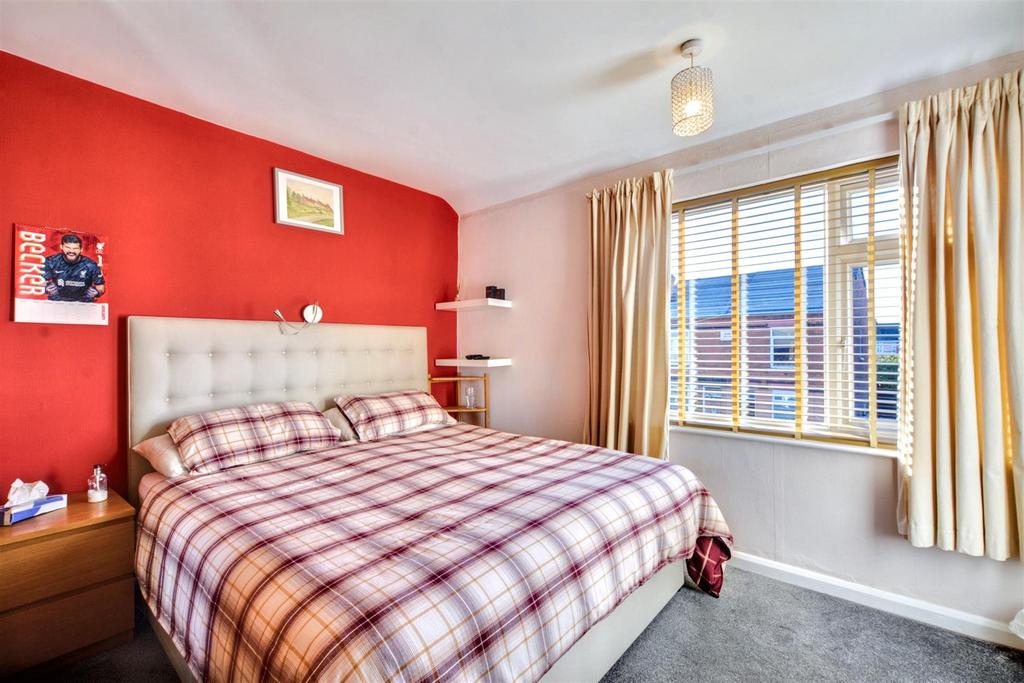 Bedroom 1 1.jpeg