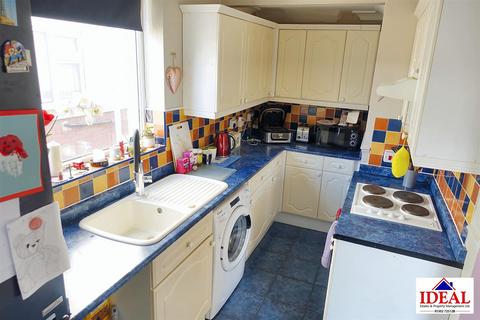 26 Grosvenor Road, Woodlands, Doncaster, DN6 7LD