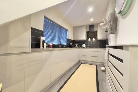 19 Allendale, Worsbrough, Barnsley, S70 4RD