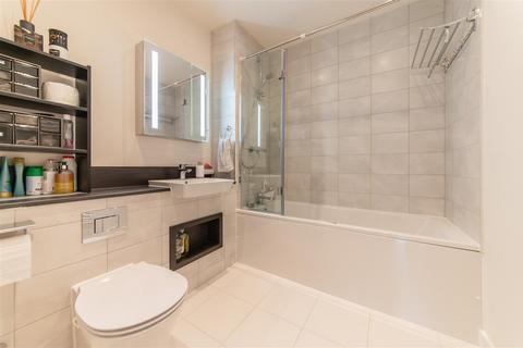 2 bedroom flat for sale, Bittacy Hill, Mill Hill, London