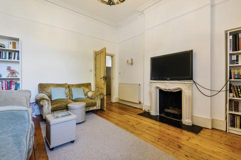 2 bedroom apartment for sale, The Avenue, Surrey KT4