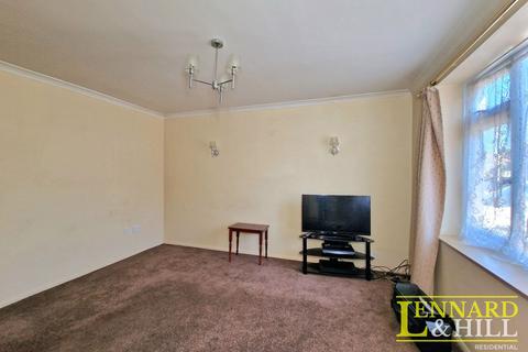 2 bedroom terraced house for sale, Teviot Avenue, South Ockendon RM15