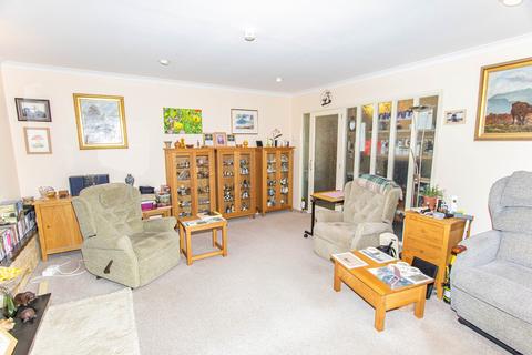 3 bedroom detached bungalow for sale, Harbour Road, Lybster, Highland. KW3 6AH