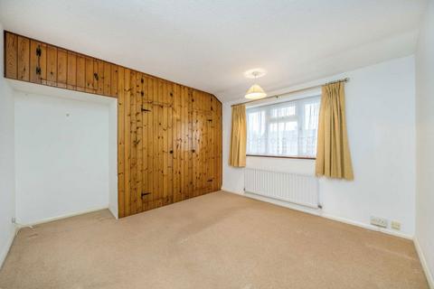 3 bedroom semi-detached house for sale, Montford Road, Sunbury-On-Thames TW16