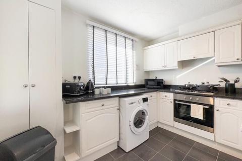 2 bedroom apartment to rent, Fulham Road, South Kensington, London, SW3