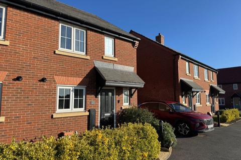 3 bedroom semi-detached house to rent, Lichfield WS13