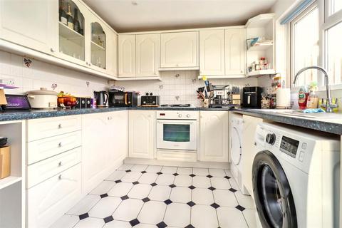 2 bedroom semi-detached house for sale, Found just off Yeolands Drive in Clevedon