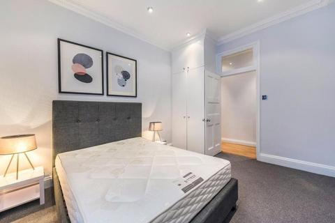 2 bedroom apartment to rent, George Street, London W1U