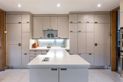 10 Lakeside Drive, Esher, KT10 9EZ