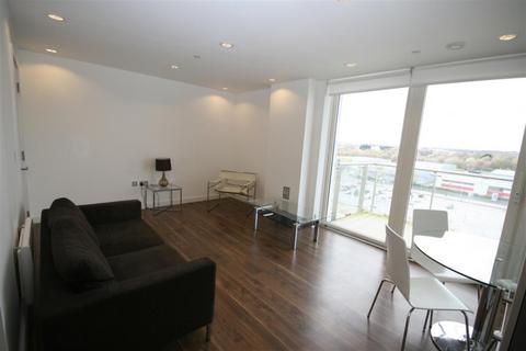 2 bedroom apartment to rent, Pink, Salford Quays M50