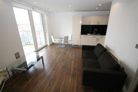 2 bedroom apartment to rent, Pink, Salford Quays M50