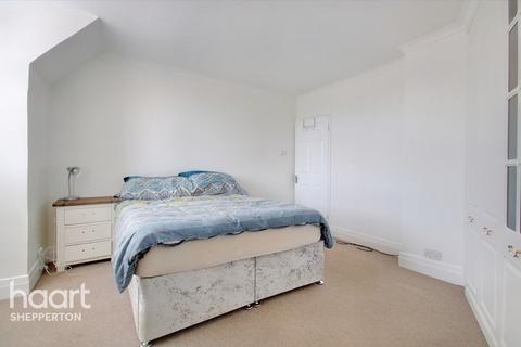 undefined, High Street, Shepperton