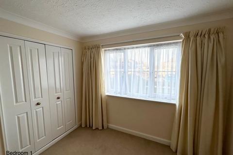 2 bedroom ground floor flat to rent, Hastings Road, Bexhill-on-Sea, TN40