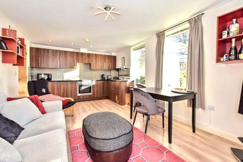 2 bedroom apartment for sale, Platform One, Station Approach, Leeds