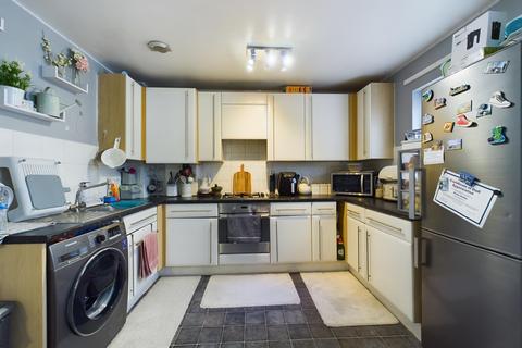 2 bedroom flat for sale, Kilndown Close, Stanhope, Ashford, TN23