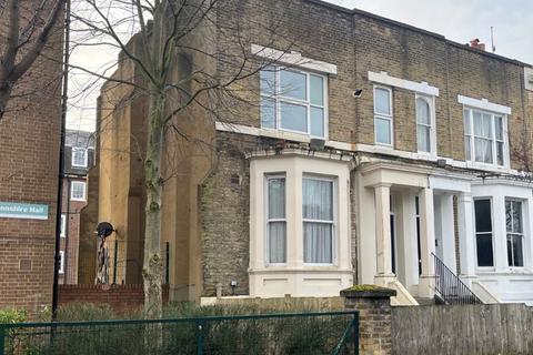 3 bedroom terraced house for sale, Darnley Road, London E9