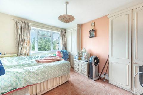 3 bedroom semi-detached house for sale, Colchester Road, Northwood Hills, Northwood, HA6