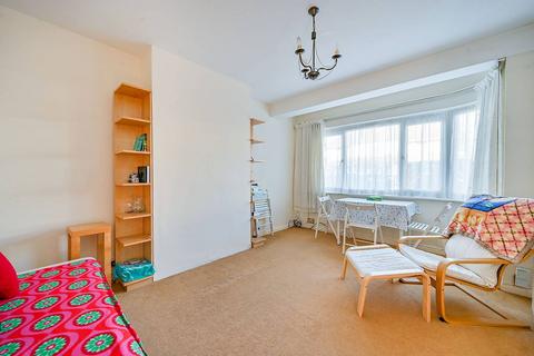 2 bedroom maisonette for sale, Grafton Close, West Ealing, London, W13