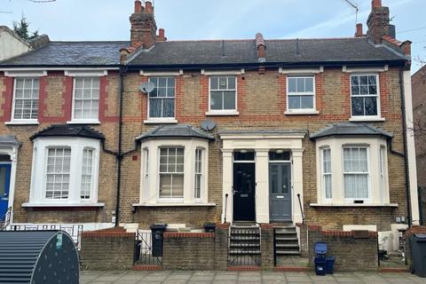 4 bedroom terraced house for sale, Narford Road, London E5