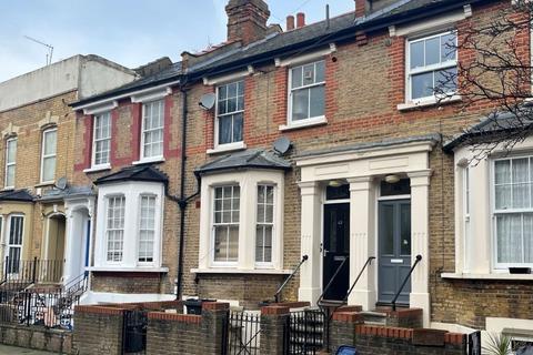 4 bedroom terraced house for sale, Narford Road, London E5