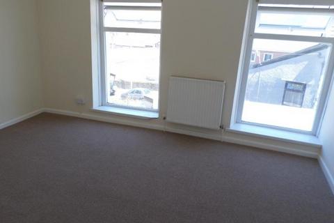 2 bedroom terraced house to rent, Penygraig Road, Tonypandy CF40