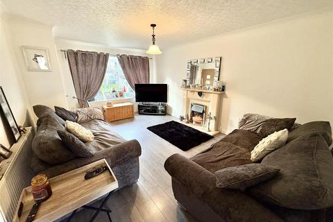 3 bedroom detached house for sale, High Bank Close, Elland