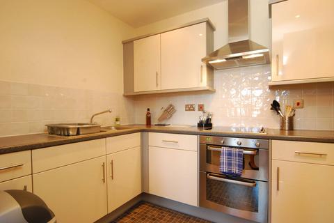 2 bedroom flat for sale, Stanley Road, South Harrow, Harrow, HA2