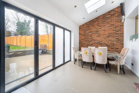 5 bedroom semi-detached house for sale, Wyld Way, Wembley Park, Wembley, HA9