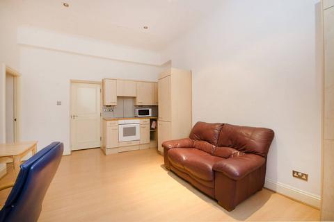 2 bedroom flat to rent, Queens Gate, South Kensington, London, SW7