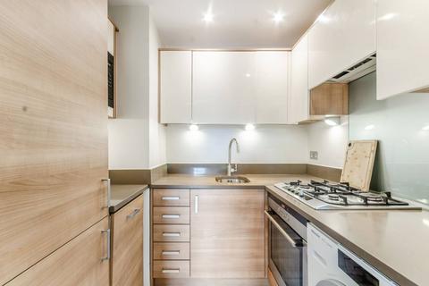 2 bedroom flat to rent, Gloucester Road, South Kensington, London, SW7