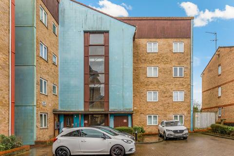 2 bedroom flat for sale, Brewery Close, Wembley HA0