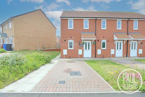 2 bedroom end of terrace house for sale, Dubordien Close, Oulton Broad, NR32